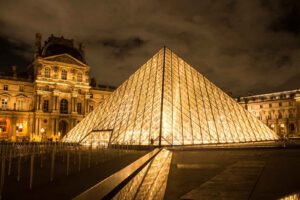 Mehr über den Artikel erfahren Ergebnisse 3. Quartalswettbewerb 2025 – Architektonische Gegensätze