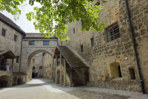 Petra Bauer - Burghausen
